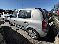 Renault clio, 2004 - afbeelding 5 van  31
