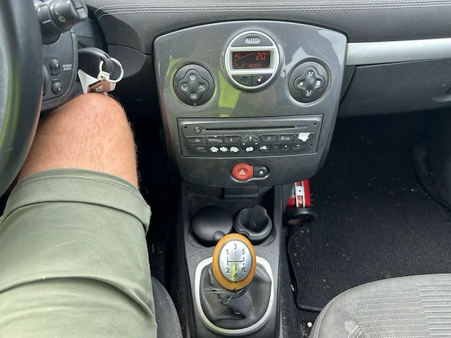 Renault clio, 2010 - afbeelding 4 van  27