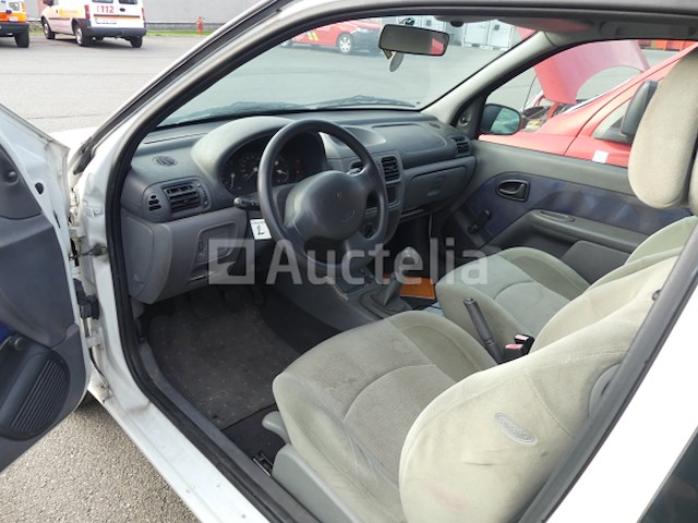 Renault clio auto (1999-132.507 km-vin:vf1cb0ef19648006) - afbeelding 6 van  22