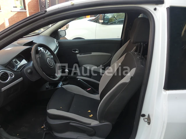Renault clio bedrijfswagen - afbeelding 19 van  23