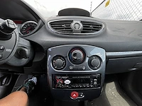 Renault clio iii phase 1.5 dci exception fap 104g. 75, 2013 - afbeelding 2 van  29