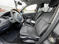 Renault clio iii phase 1.5 dci exception fap 104g. 75, 2013 - afbeelding 9 van  29