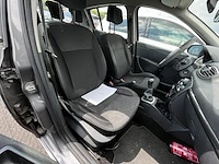 Renault clio iii phase 1.5 dci exception fap 104g. 75, 2013 - afbeelding 14 van  29