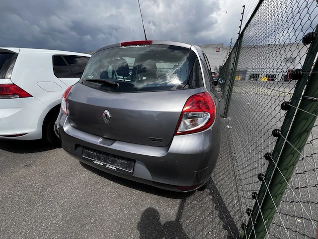 Renault clio iii phase 1.5 dci exception fap 104g. 75, 2013 - afbeelding 24 van  29