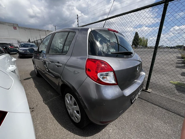 Renault clio iii phase 1.5 dci exception fap 104g. 75, 2013 - afbeelding 26 van  29