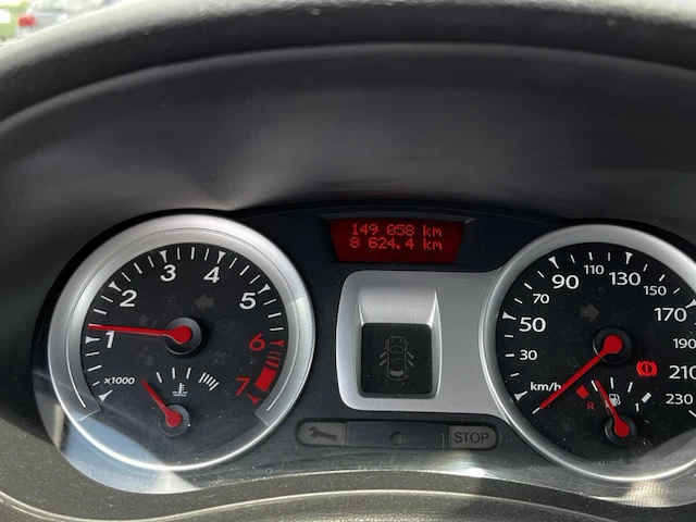 Renault clio iii phase 1.5 dci exception fap 104g. 75, 2013 - afbeelding 28 van  29