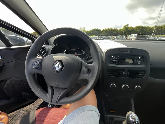 Renault clio iv 1.5 dci expression 75,2013 - afbeelding 35 van  36