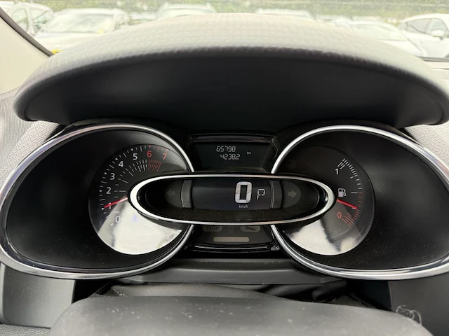 Renault clio iv phase ii 1.2 tce energy intens edc 118 at,2016 - afbeelding 7 van  34
