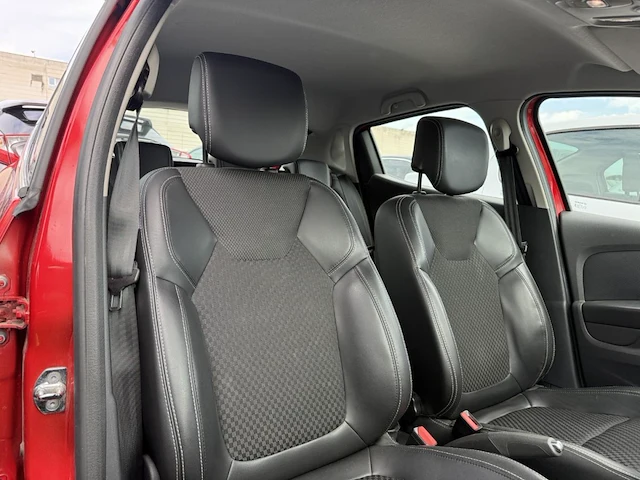 Renault clio iv phase ii 1.2 tce energy intens edc 118 at,2016 - afbeelding 17 van  34