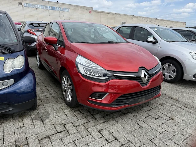 Renault clio iv phase ii 1.2 tce energy intens edc 118 at,2016 - afbeelding 23 van  34