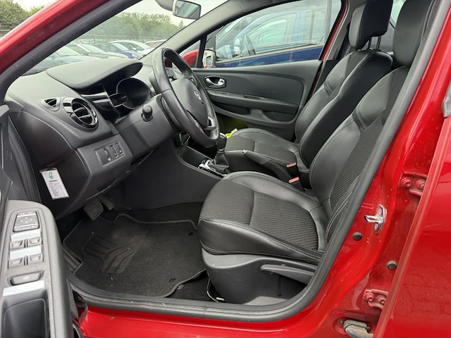 Renault clio iv phase ii 1.2 tce energy intens edc 118 at,2016 - afbeelding 32 van  34