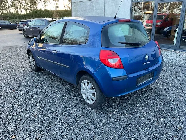 Renault clio personenauto - afbeelding 2 van  18