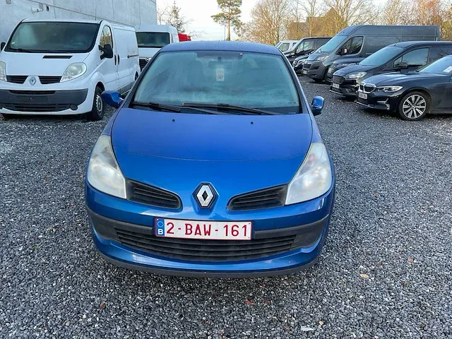 Renault clio personenauto - afbeelding 12 van  18