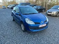 Renault clio personenauto - afbeelding 13 van  18