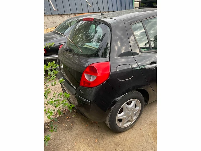 Renault clio personenauto - afbeelding 10 van  13