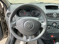 Renault clio uit 2010 - afbeelding 6 van  52