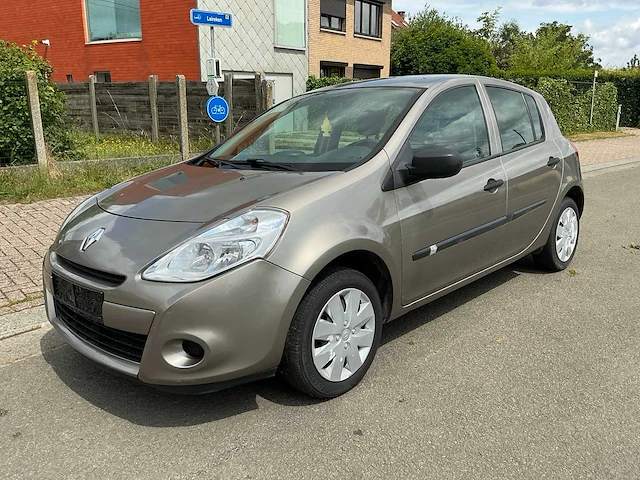 Renault clio uit 2010 - afbeelding 1 van  52