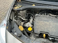 Renault clio uit 2010 - afbeelding 31 van  52
