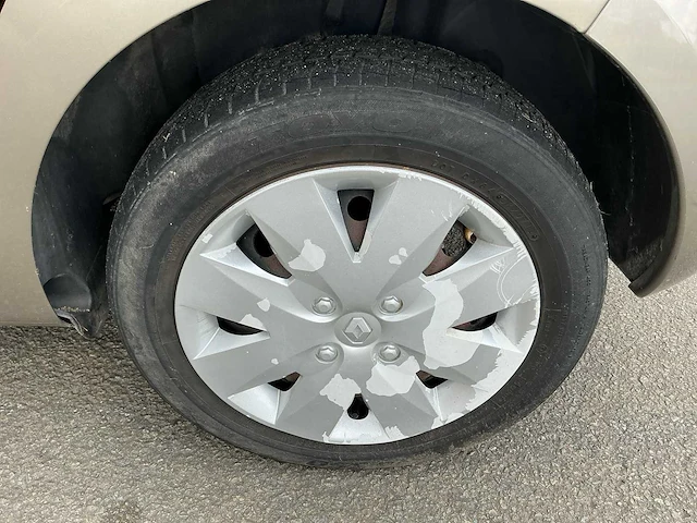 Renault clio uit 2010 - afbeelding 33 van  52