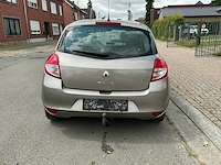 Renault clio uit 2010 - afbeelding 49 van  52