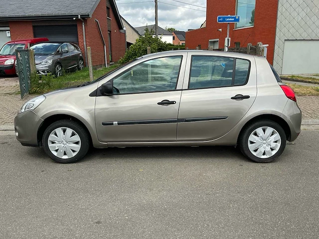 Renault clio uit 2010 - afbeelding 51 van  52