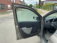 Renault clio uit 2010 - afbeelding 52 van  52