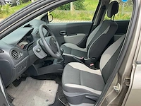 Renault clio uit 2010 - afbeelding 4 van  52