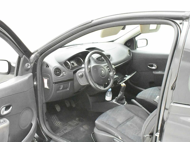Renault clio - afbeelding 2 van  31