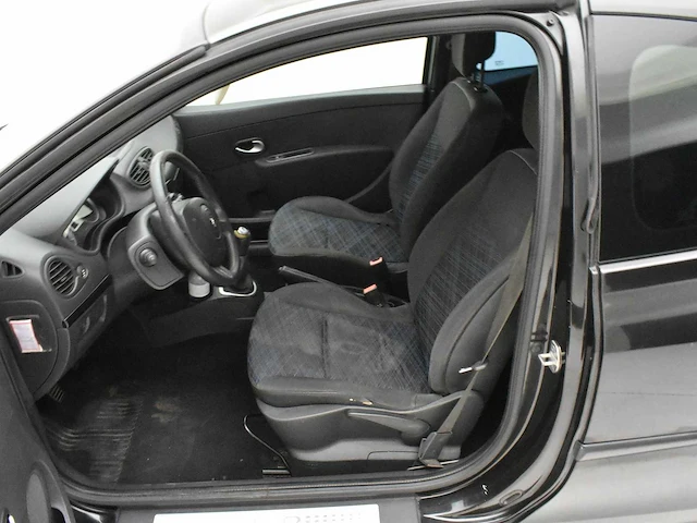 Renault clio - afbeelding 11 van  31