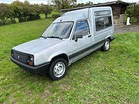 Renault expres oldtimer uit 1991 - afbeelding 1 van  14