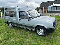 Renault expres oldtimer uit 1991 - afbeelding 10 van  14