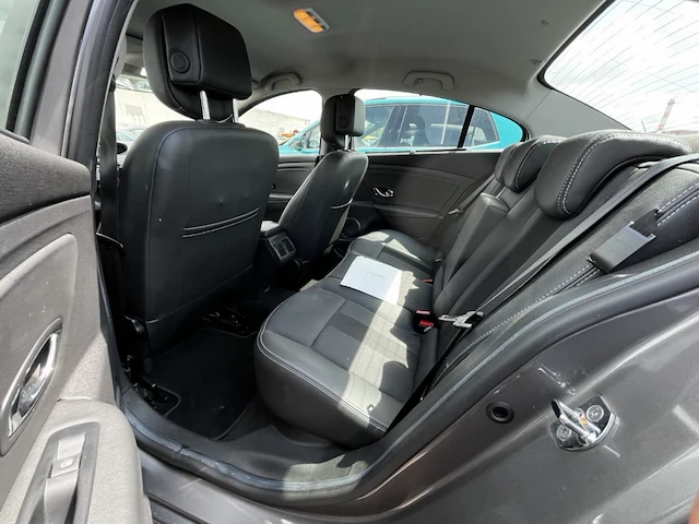 Renault fluence 1.5 dci dynamique fap edc 110 at, 2012 - afbeelding 9 van  29