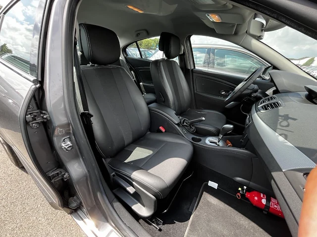Renault fluence 1.5 dci dynamique fap edc 110 at, 2012 - afbeelding 15 van  29