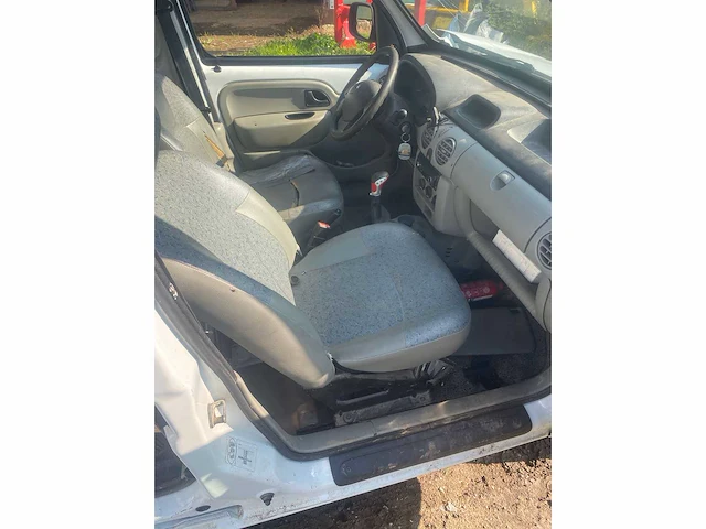 Renault kangoo pick-up uit 2007 - afbeelding 14 van  14