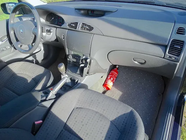Renault laguna 1.9 dci - afbeelding 10 van  50