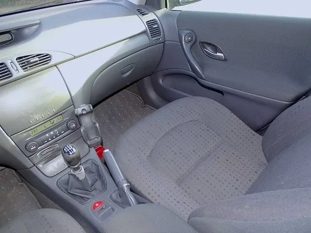 Renault laguna 1.9 dci - afbeelding 31 van  50