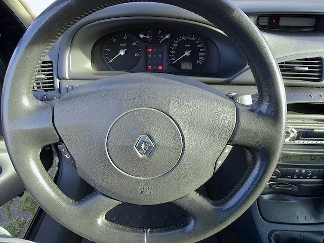 Renault laguna 1.9 dci - afbeelding 35 van  50