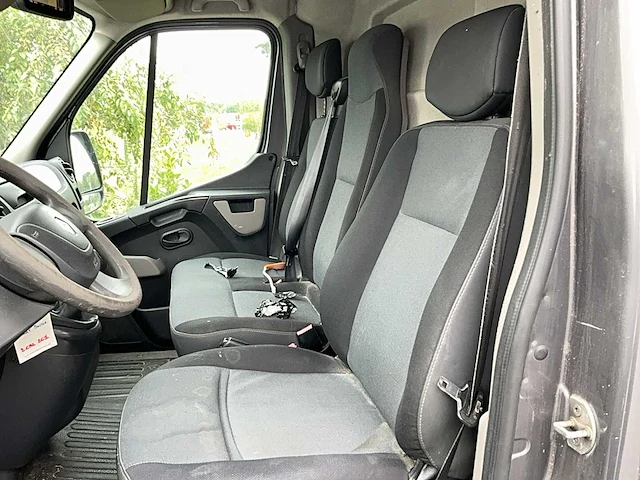 Renault master bedrijfswagen - afbeelding 8 van  15