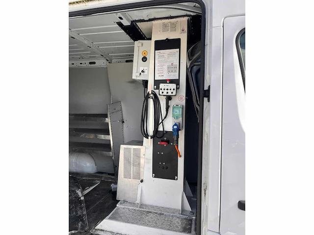 Renault master compleet met kraansysteem - 2022 - afbeelding 11 van  24
