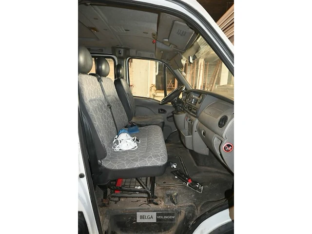 Renault master lichte vrachtwagen - afbeelding 18 van  22