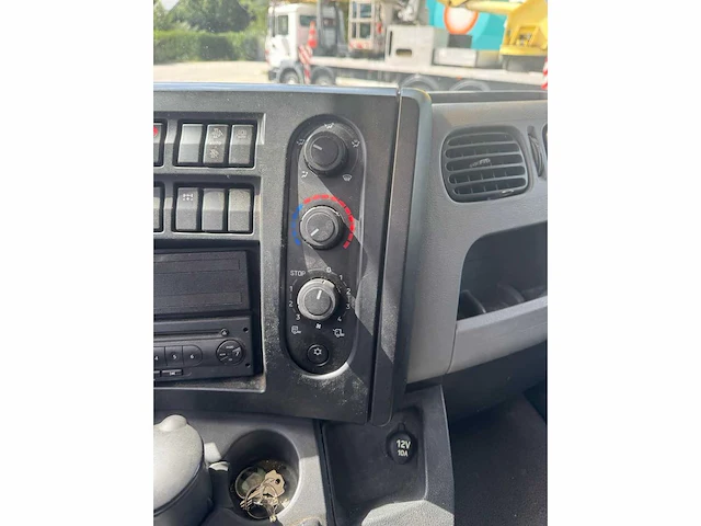 Renault mda2c vrachtwagen - afbeelding 2 van  13