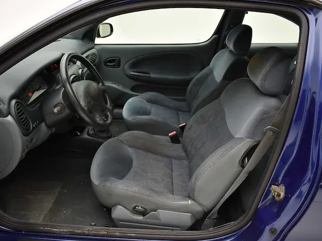 Renault megane 2.0l gt 1999 no reserve - afbeelding 3 van  36
