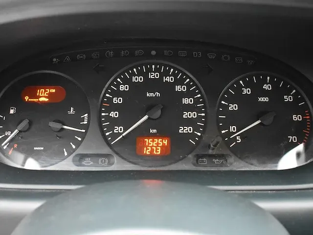 Renault megane 2.0l gt 1999 no reserve - afbeelding 6 van  36