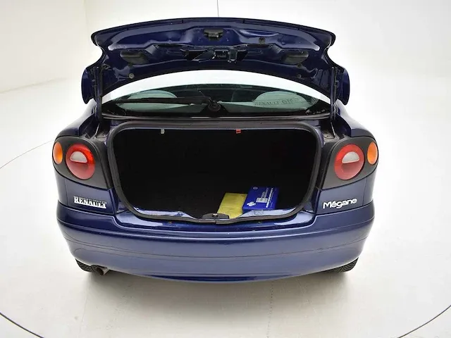 Renault megane 2.0l gt 1999 no reserve - afbeelding 10 van  36