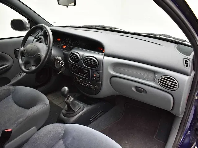 Renault megane 2.0l gt 1999 no reserve - afbeelding 14 van  36
