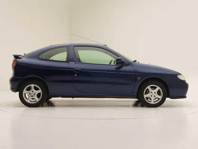 Renault megane 2.0l gt 1999 no reserve - afbeelding 23 van  36