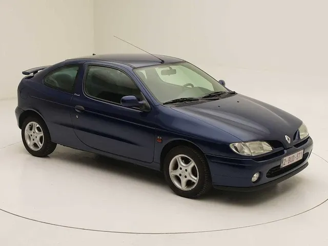 Renault megane 2.0l gt 1999 no reserve - afbeelding 33 van  36