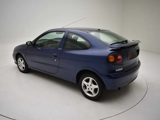 Renault megane 2.0l gt 1999 no reserve - afbeelding 36 van  36