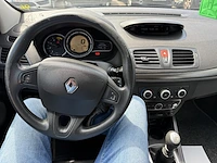 Renault megane berline iii 1.5 dci expression 105,2010 - afbeelding 32 van  33