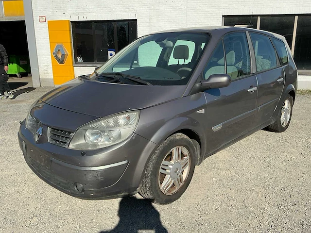 Renault megane scenic uit 2005 - afbeelding 1 van  73